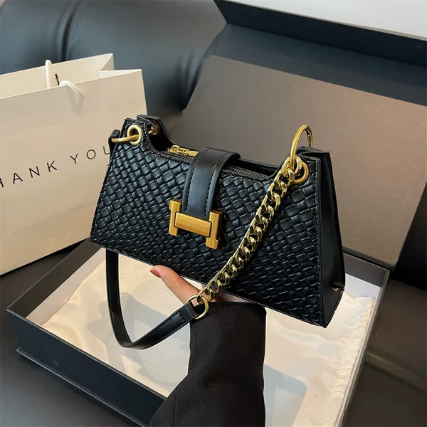 Simple Underarm Bag for Women, New Style with Metal Buckle, Spring/Summer Crossbody Small Square Bag, High-End Stone-Patterned Bag, Trendy Shoulder Bag