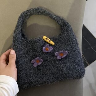 ���së��ᘿ���������С���ϰ��s������ճ��ٴ������Ů2025�¿�