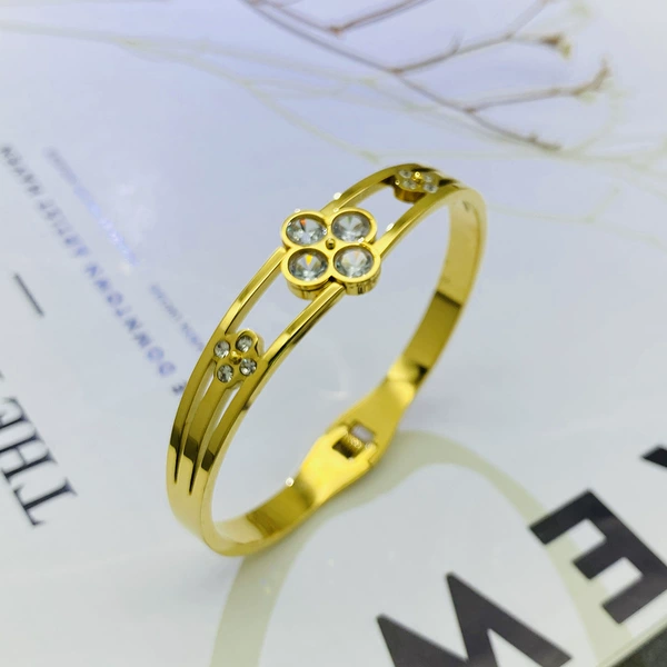 4051 four -leaf flower K gold