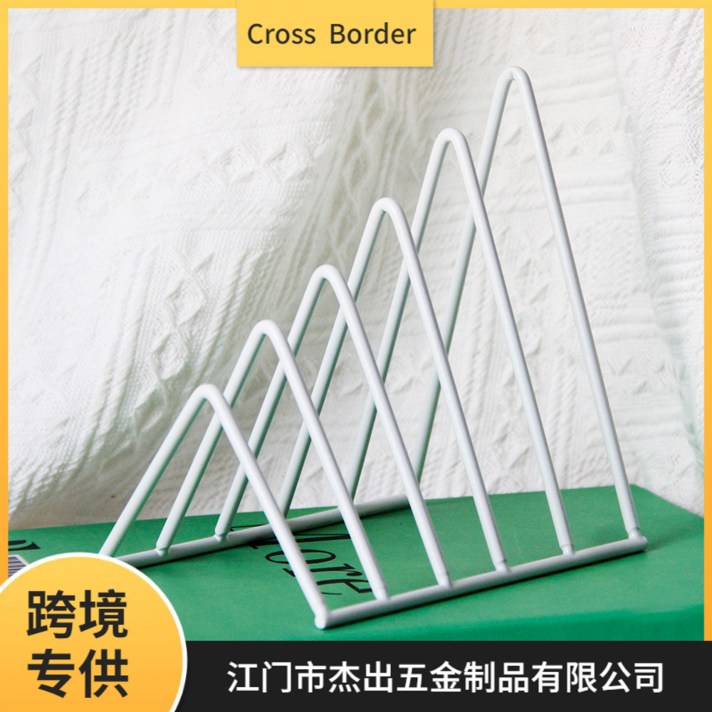 Spot de fábrica estante de almacenamiento de escritorio de estilo ins transfronterizo, revistas, periódicos, estantería pequeña creativa, almacenamiento triangular