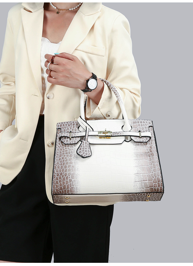 Large Pu Leather Fashion display picture 12