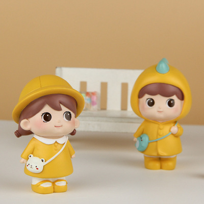 创意可爱小孩娃娃汽车摆件卡通小公仔烘焙蛋糕装饰品办公桌面摆设