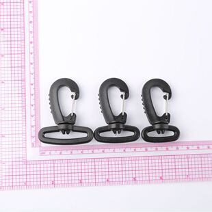 Black plastic shrimp hook bag accessories backpack computer bag hook rotating outdoor waist bag buckle factory wholesale