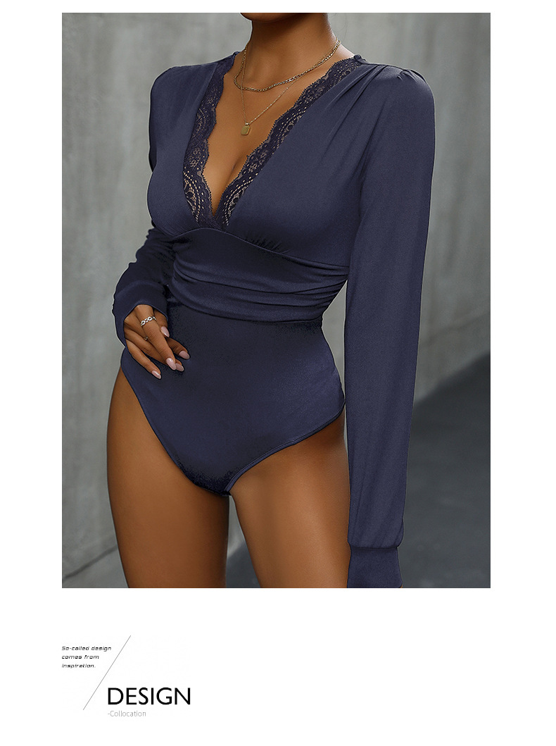 Eleganter, langärmliger, schmal geschnittener Overall mit einfarbigen Spitzennähten_voghion.com