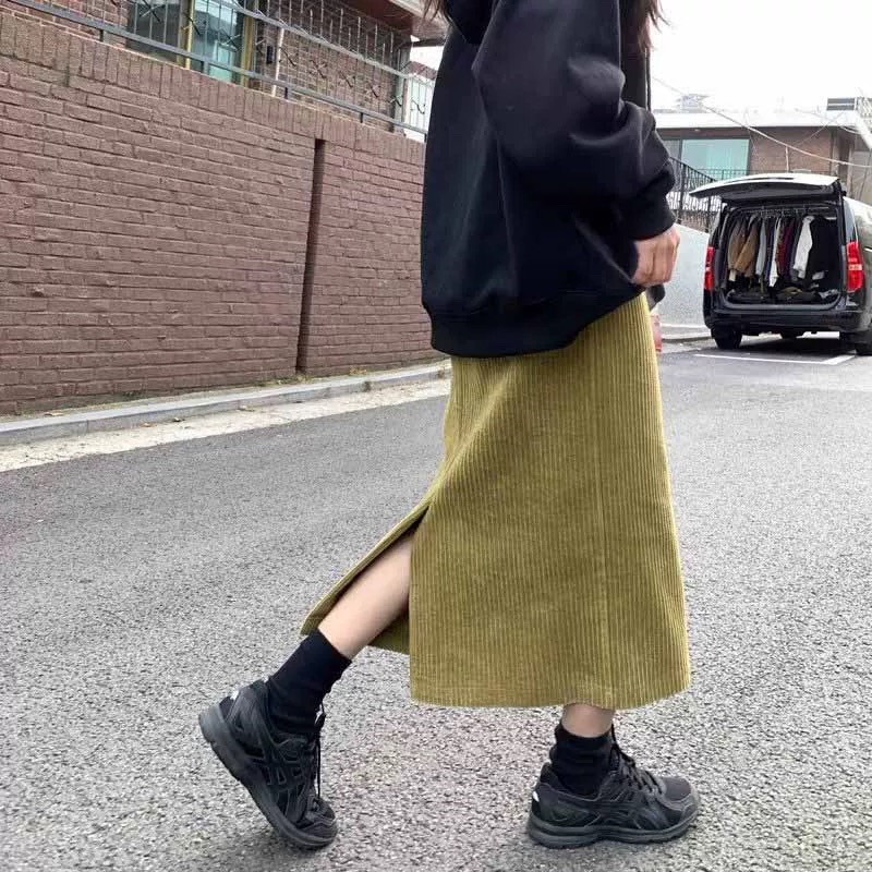 Autumn and Winter Vintage Mustard Green Corduroy Split Skirt Spring Knock All-match Slimming Straight Skirt Mid-length Skirt