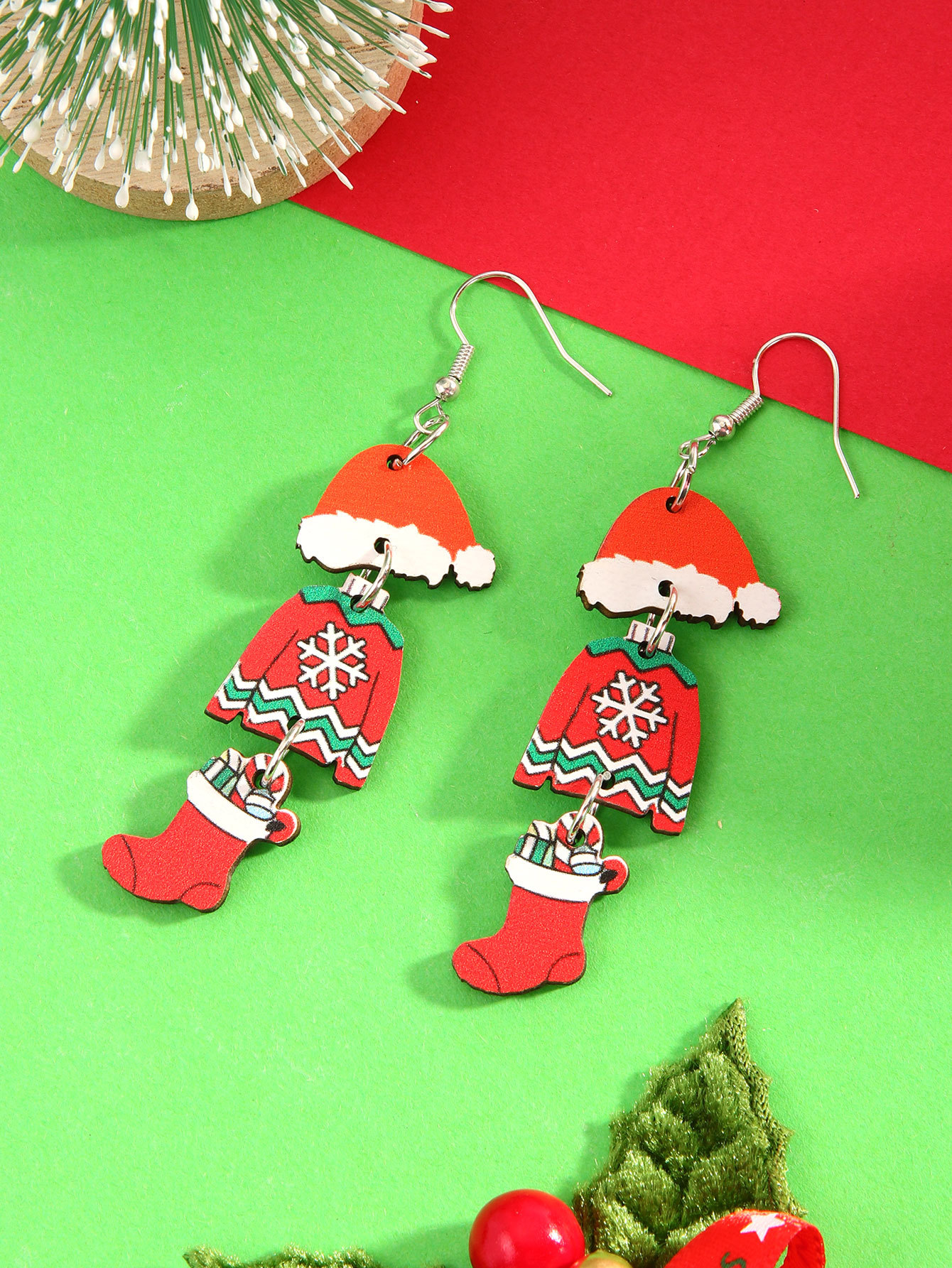 6g Weight Steel needle Ear Needle Material Drop Earrings Classification 1 Pair Quantity Holiday, Festival Occasion Wood Material Christmas Festival Christmas Hat, Christmas Tree, Christmas Socks Pattern Women's Gender Plating Design Simple Style, Classic Style Style 1 Pair Christmas Simple Style Classic Style Christmas Hat Christmas Tree Christmas Socks Plating Wood Drop Earrings 5