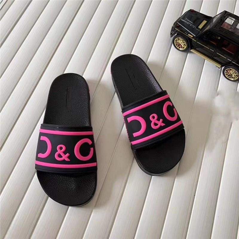 2025 Summer D Designer New Flat Slippers for Men and Women Letter Home Beach Sandals Cross-Border Foreign Trade