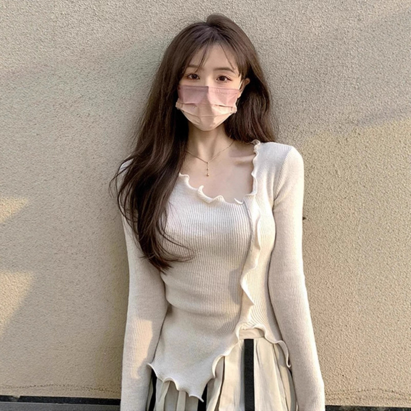 Designed Long-Sleeved Knitted Bottoming Shirt with Ear Edges, Autum Women's New Style, Irregular Slit, Unique and Chic Top