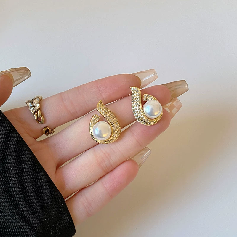 Серебряная игла, модные серьги из жемчага, серебро 925, образец 2023 года, интернет-знаменитость, яркий запоминающийся стиль