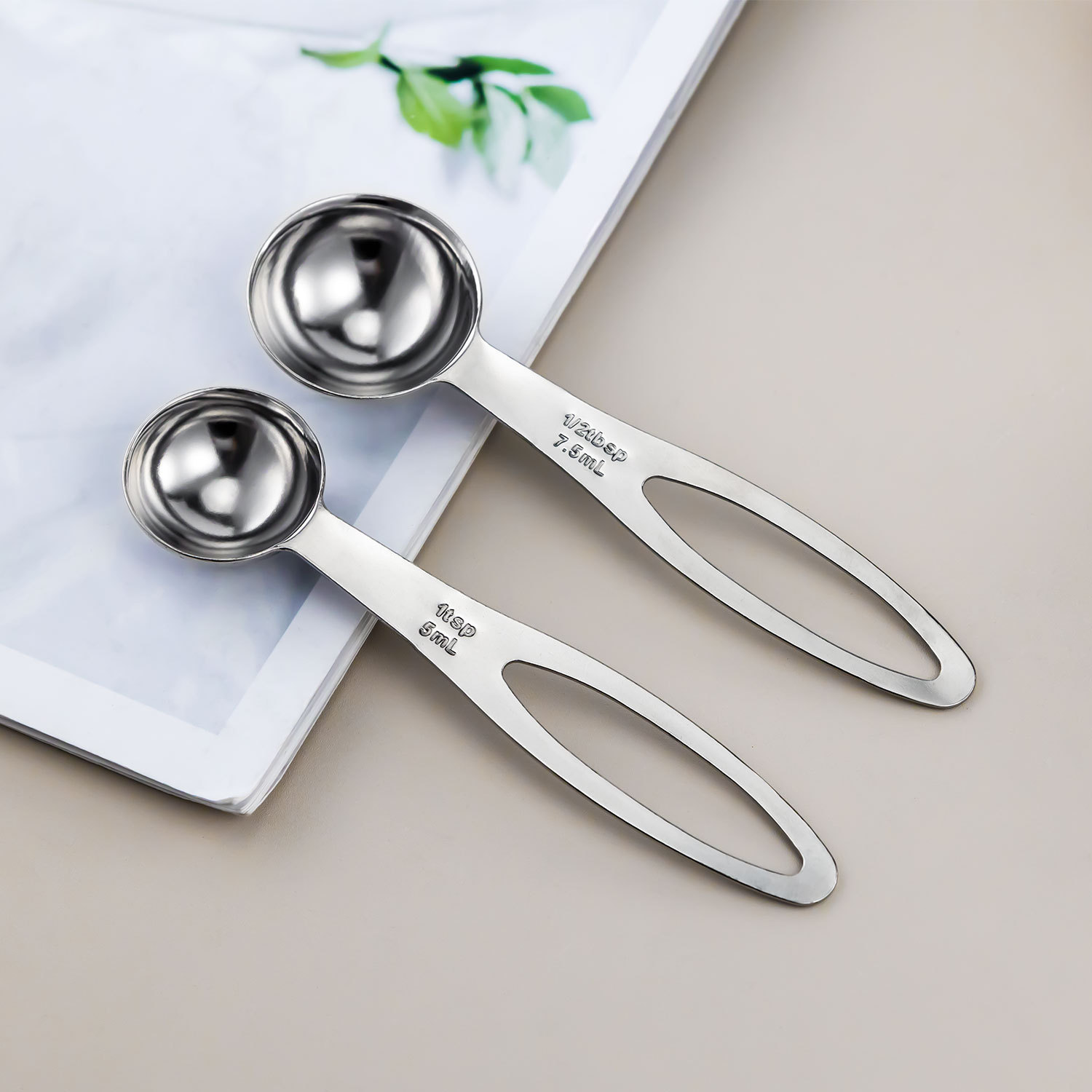 Juego de Cucharas Medidoras de Acero Inoxidable 430 con Doble Escala Multiuso para Cocina image 4