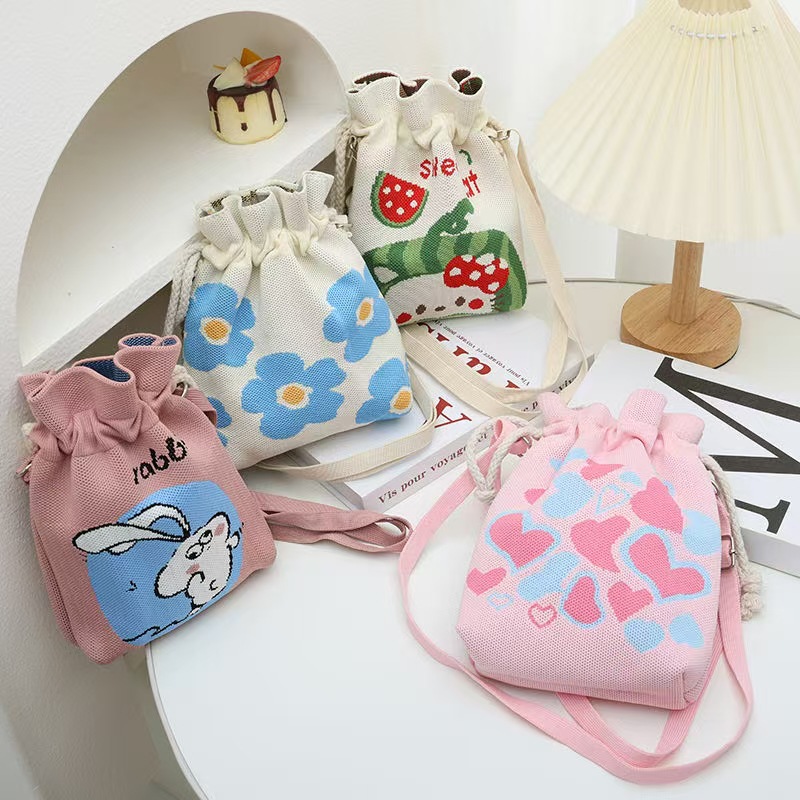 上班族熊猫猫咪小狗针织水桶包可爱水桶型手拎便当包宝妈外出