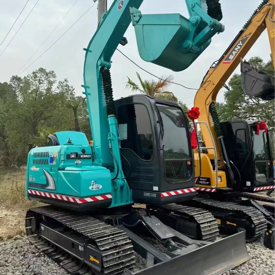 Excavadoras originales de Shengang 75 y 80 de segunda mano Komatsu 70 a través de exportaciones en el extranjero