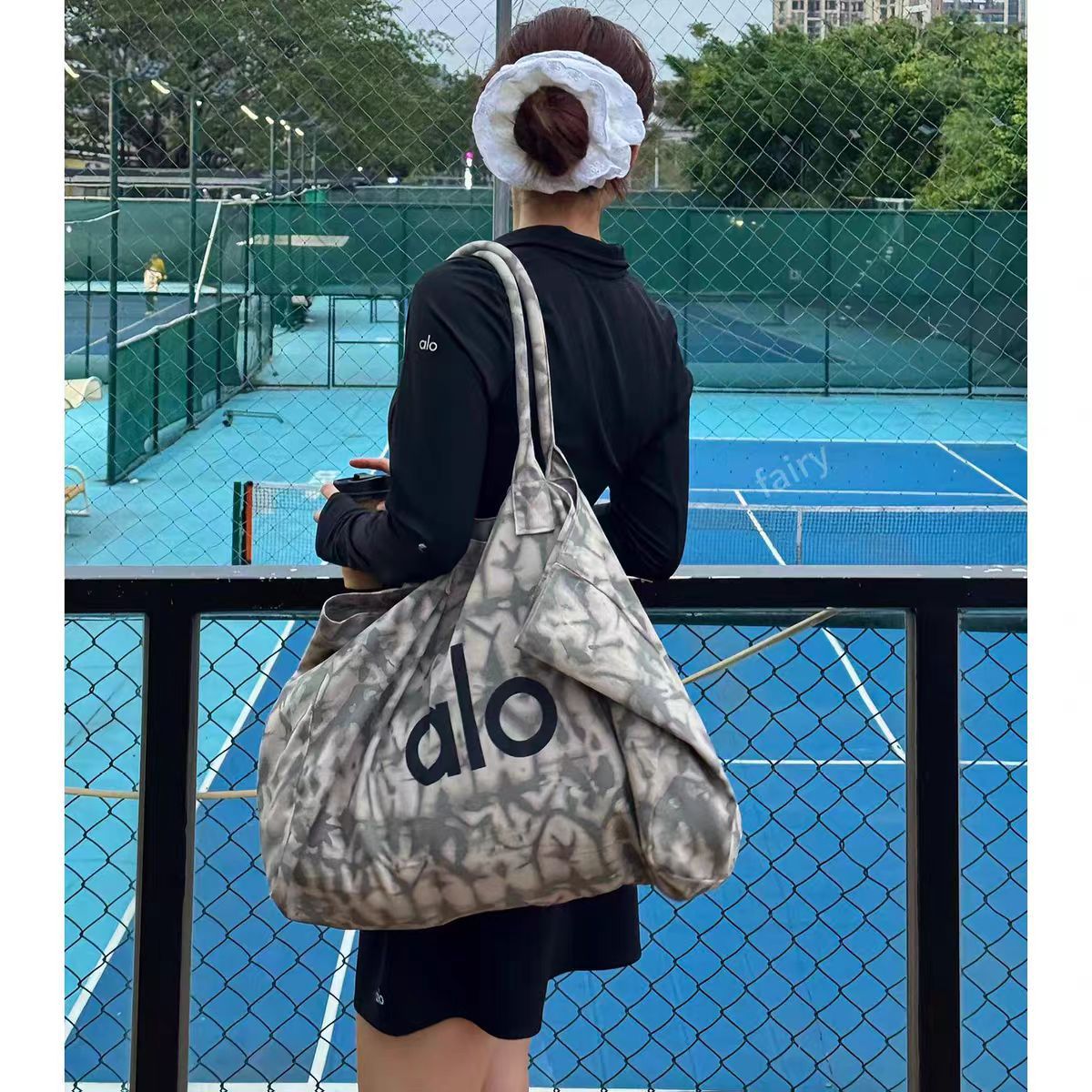 ALO Letter Print Tote Bag for Women, Large Capacity Commuter Versatile Canvas Yoga Bag, Dropshipping, Custom Logo Available - Thumbnail 2