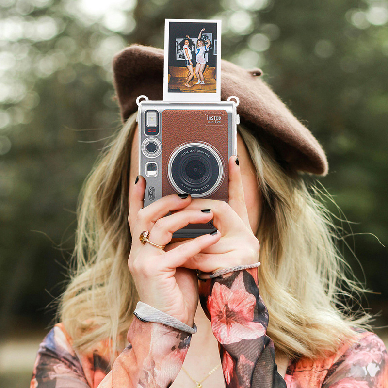 Suitable for Instax Mini Evo, Special Transparent Crystal Case, Anti-Collision Crystal Case Protective Cover with Strap