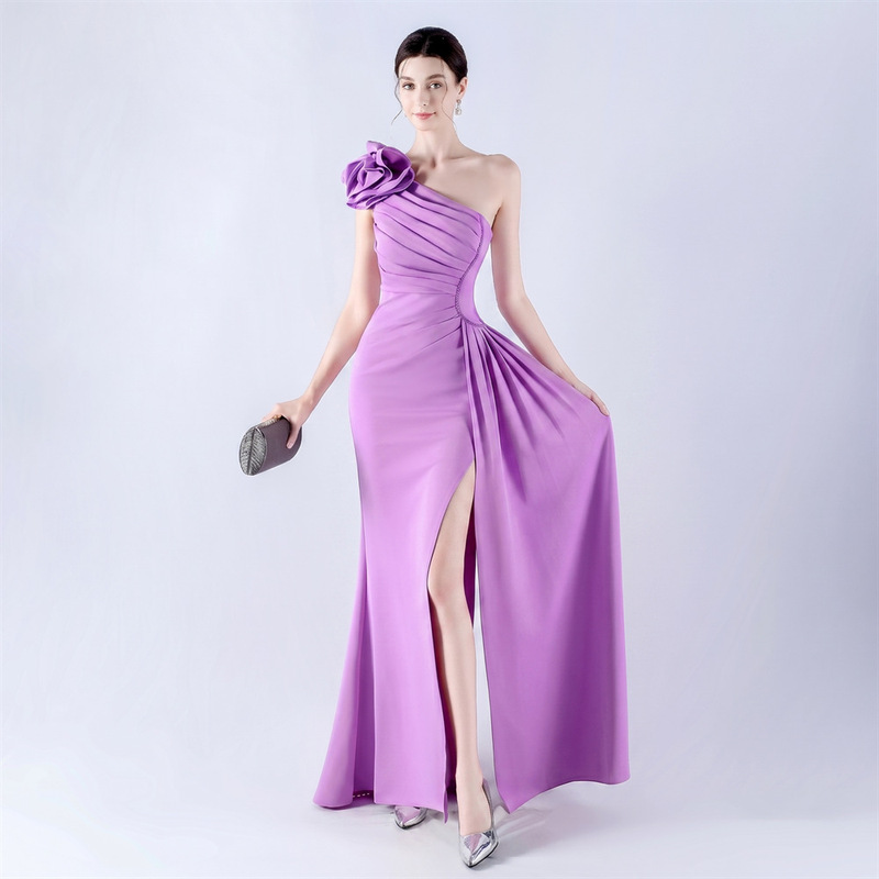 31992# New Foreign Trade Dress Lotus Shoulder Oblique Neck Craft Bead Hot Drilling Evening Dress Annual Celebration 31992# New Foreign Trade Dress Lotus Shoulder Oblique Neck Craft Bead Hot Drilling Evening Dress Annual Celebration