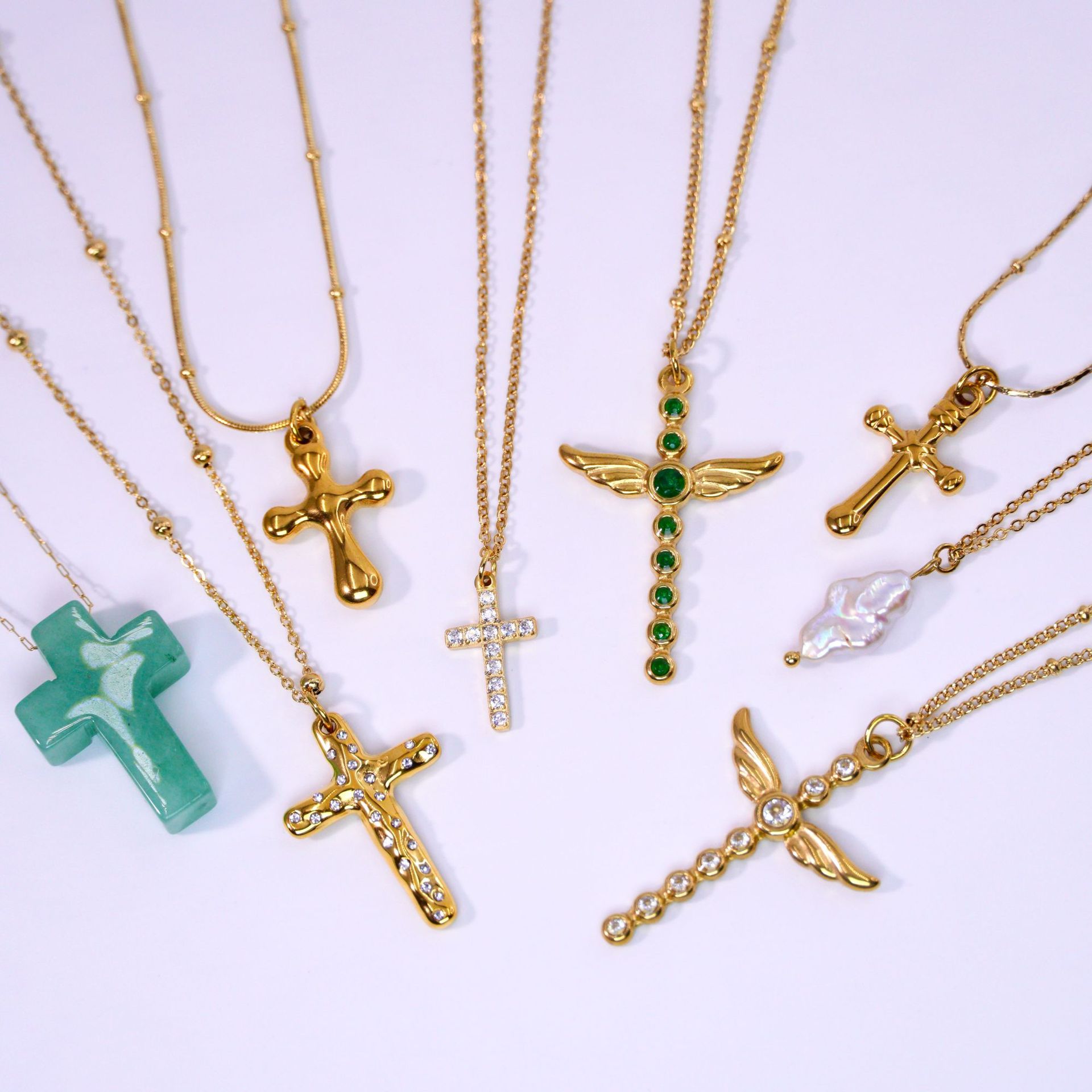 Joyería Al Por Mayor Elegante Señora Estilo Simple Cruzar Acero Titanio Enchapado Cadena Portacables Collar Colgante display picture 4