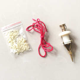 供应现货红虫上饵器上饵夹配红绳红虫夹 渔具配件钓鱼用品批发