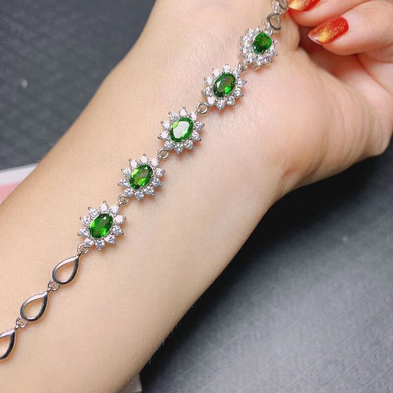 Natural Diopside Bracelet 925 Silver Set Grandma Green Brilliant 4 × 6mm Korean Green Flower Bracelet for Women Natural Diopside Bracelet 925 Silver Set Grandma Green Brilliant 4 × 6mm Korean Green Flower Bracelet for Women