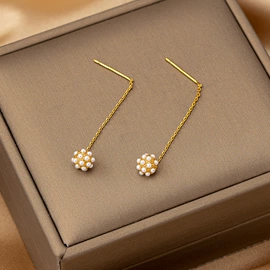 项链;耳环;手链