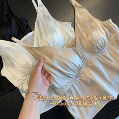 从简入奢~养肤型真丝！弹力缎真丝V领气质一体胸垫内搭吊带女