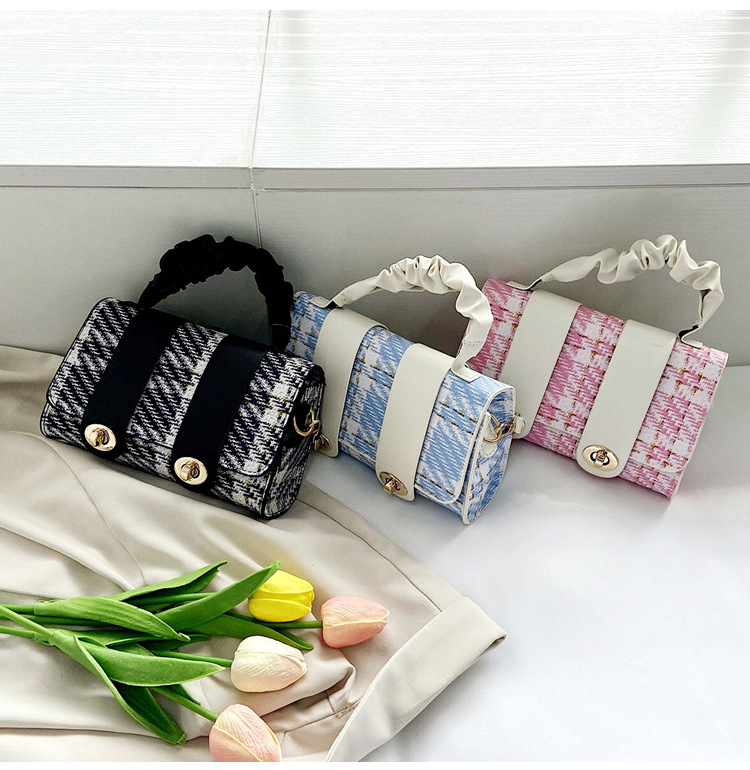 Fashion Plaid Handbag Fashion Shoulder Messenger Bag Pillow Bag Small Boston Bag display picture 4