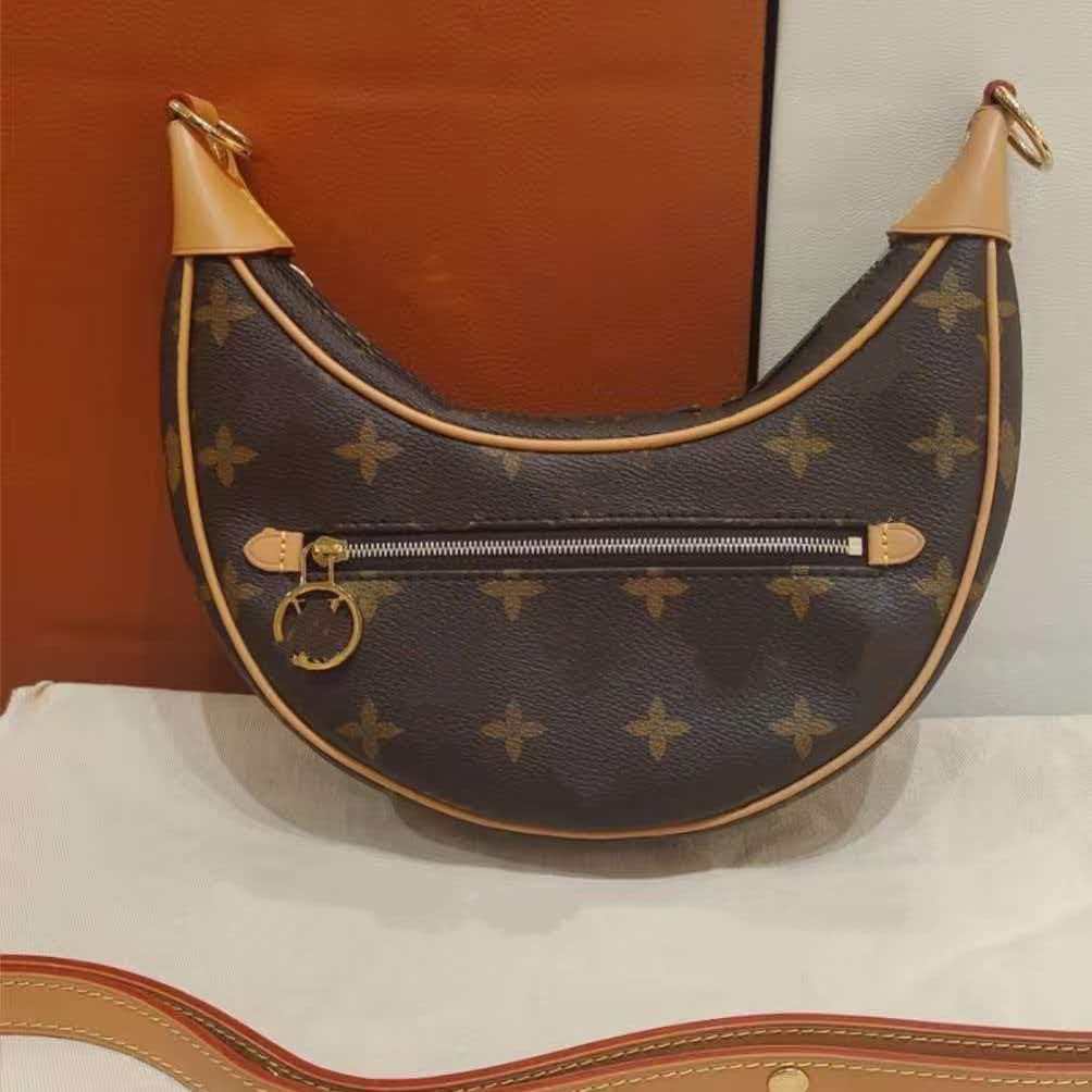 Large Capacity Women's Classic Monogram Crossbody Bag, Shoulder Bag, Fashion Commuter Tote Bag, Luxury Style - Thumbnail 8
