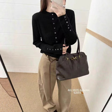 X9207纯色轻薄半排扣竖坑条针织线衣不退换