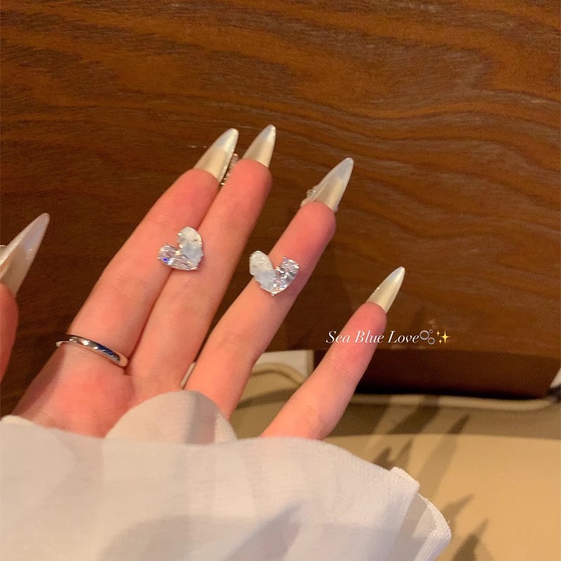 Pendientes de circón súper flash de alta calidad con aguja de plata 925 Pendientes de estilo explosivo de temperamento exquisito de lujo ligero femenino Pendientes de primavera y verano al por mayor