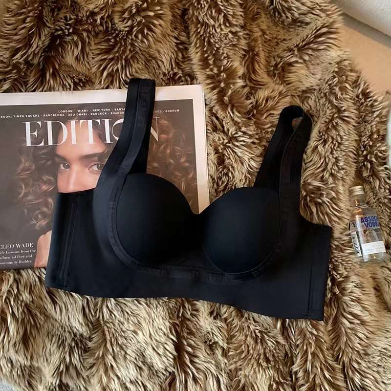 Venta directa de fábrica Comercio electrónico transfronterizo Sudeste de Asia Vietnam Tailandia Ladies Talla de letras Pechos pequeños Reunir sujetador Tovin