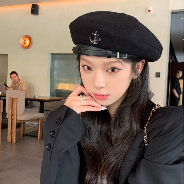 Zwarte baret Dames Herfst en Winter Knop Display Gezicht Flat Top Artist Hat Mode Net Rood ins_voghion.com