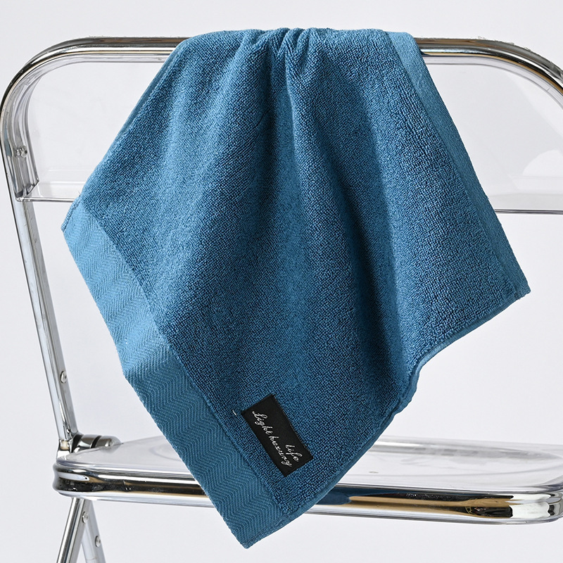 Pure Cotton Small Towel, All-Cotton Square Towel, Class A, Baby-Friendly, Kindergarten Hand Towel, Small Handkerchief, Bean-Shaped Towel, Ironed White