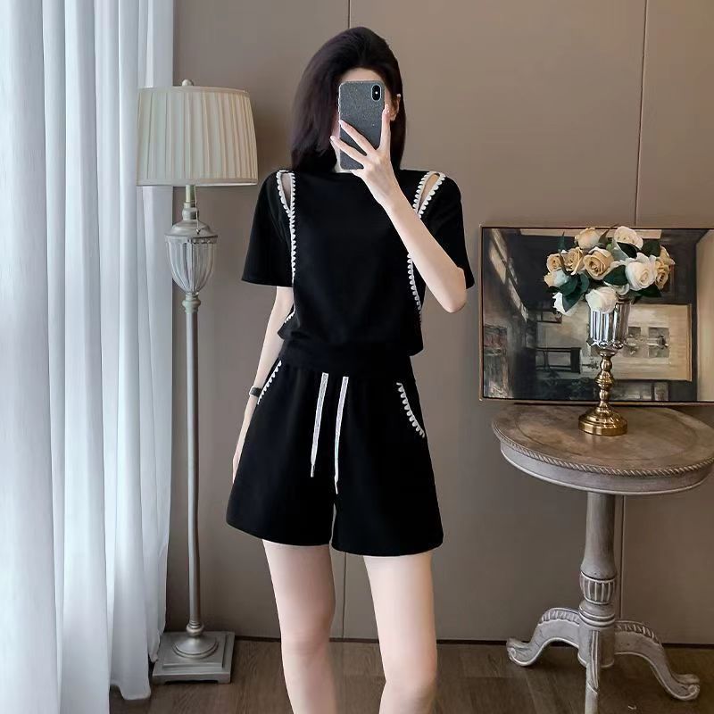 Imitation Cotton 2025 Summer Fashion Casual Sports Suit Feminine Trendyy Design Short-Sleeved Shorts Two-Piece Set