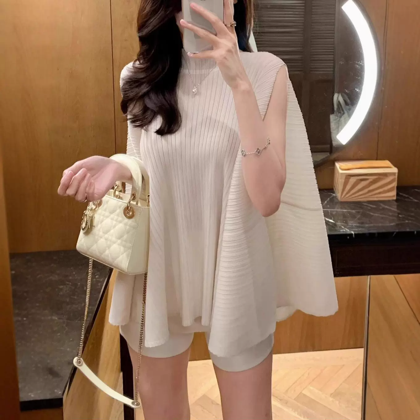 夏季设计感褶皱斗篷上衣女士大码无袖T恤女高级感宽松显瘦套头衫