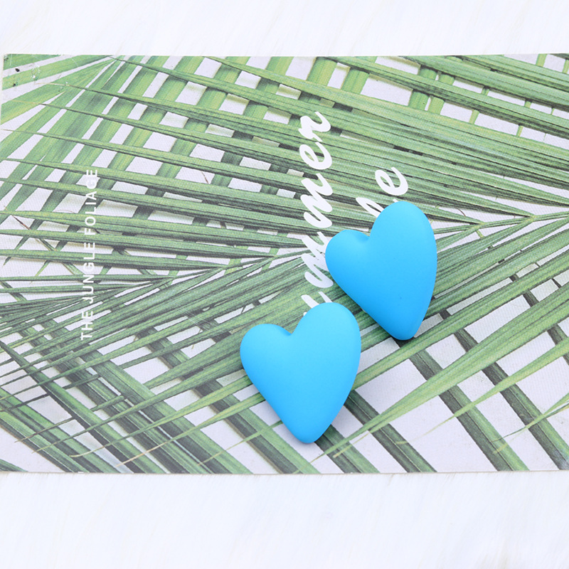 9g Weight Earrings Classification 1 Pair Quantity Daily Occasion Acrylic Material Heart Shape Pattern Women'S Gender Spray Paint Design Fashion Style 1 Pair Fashion Heart Shape Spray Paint Arylic Earrings 10