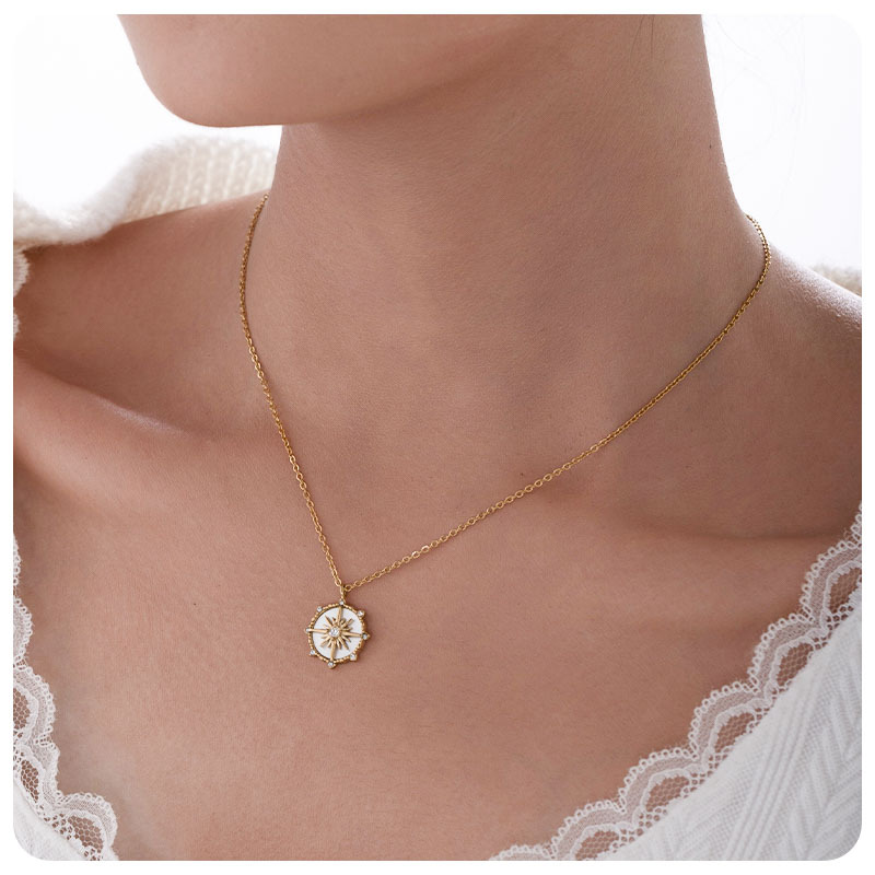 Tina transfronteriza colgante de conchas de ocho estrellas colgante personalidad europea y americana colgante simple joyería de acero inoxidable mujer