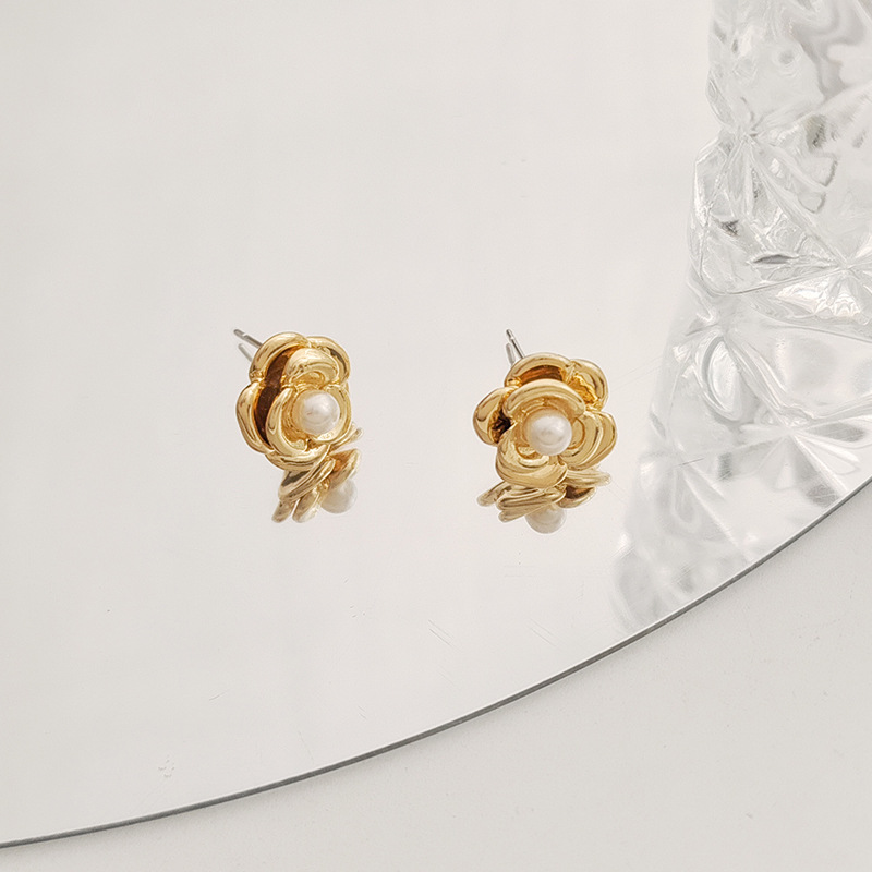 1 Pair Simple Style Flower Plating Alloy Ear Studs display picture 13