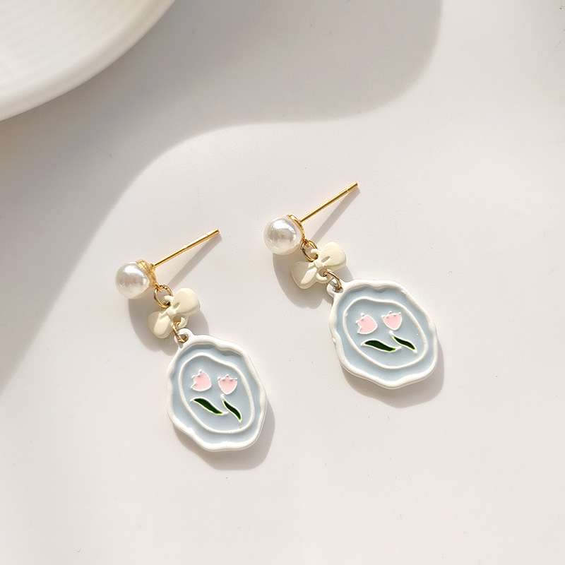 1 Pair Fashion Flower Alloy Plating Inlay Pearl Women's Drop Earrings display picture 4