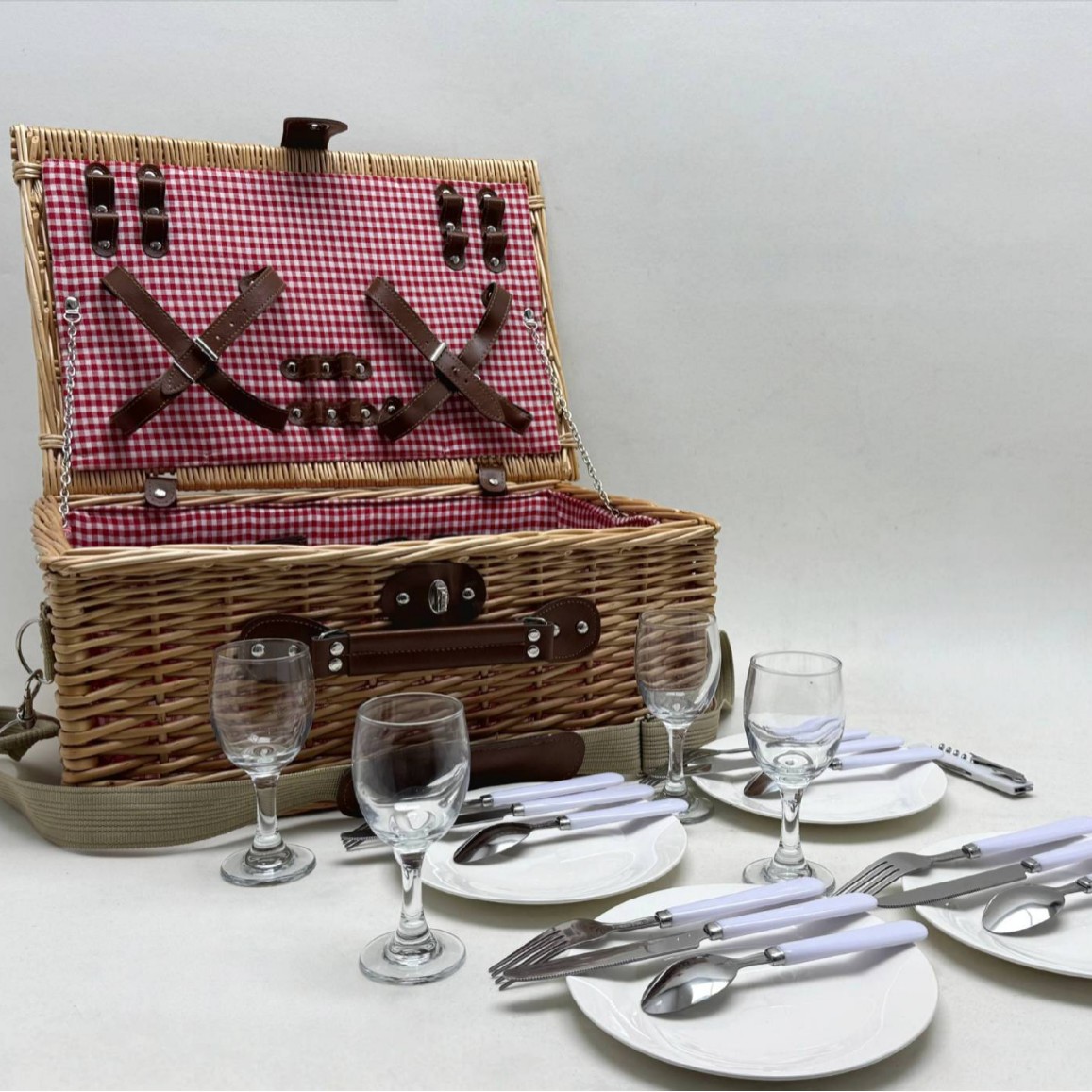 Fábrica de puntos de mano de sauce con cubierta de mano cesta de regalo primavera con cubierta de mesa idyllic ins cesta de picnic de hiedra