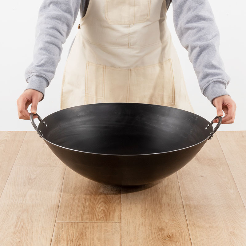 검은 오일 팬