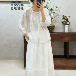 女式衬衫;女式牛仔裤;毛衣
