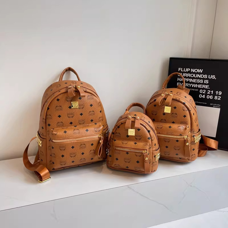 New Niche Backpack 2026 New Design High-End Style Medo Bear Monogram Versatile English Letter Backpack