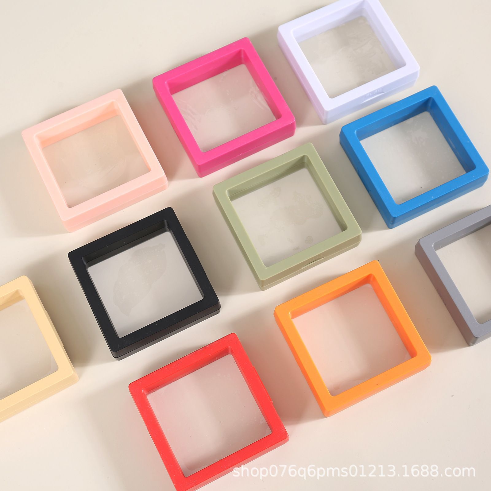 Caja de joyería PE caja de almacenamiento de brazaletes caja de exhibición de joyería caja de suspensión caja de película de papel elástica transparente para usar armadura