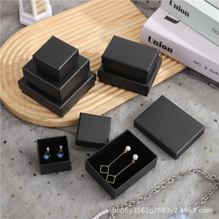 �F؛���l�Ʒ���b�к�ɫ����w���ţƤ����ָ�ж�ᔺи߼���ɫ