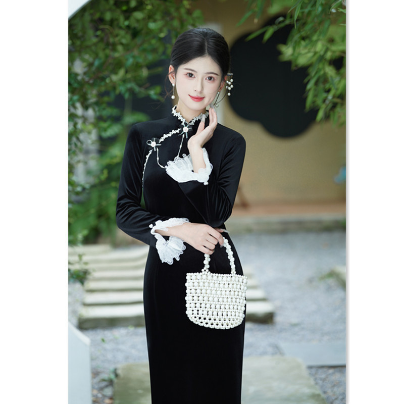 艾旗绣时尚改良新中式丝绒长袖旗袍2025秋新款年轻女士感旗袍|undefined