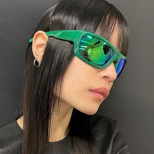 Retro sports sunglasses  new Y2K sunglasses street shooting ins internet celebrity same style sunglasses with concave shape for women