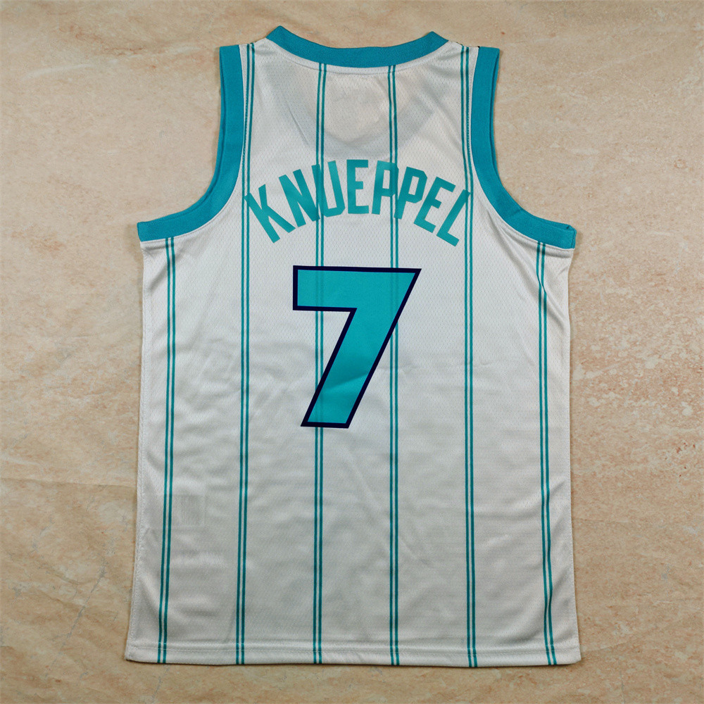 新款印花热压篮球服黄蜂队7号B白色 康-克尼普尔 (Kon Knueppel)