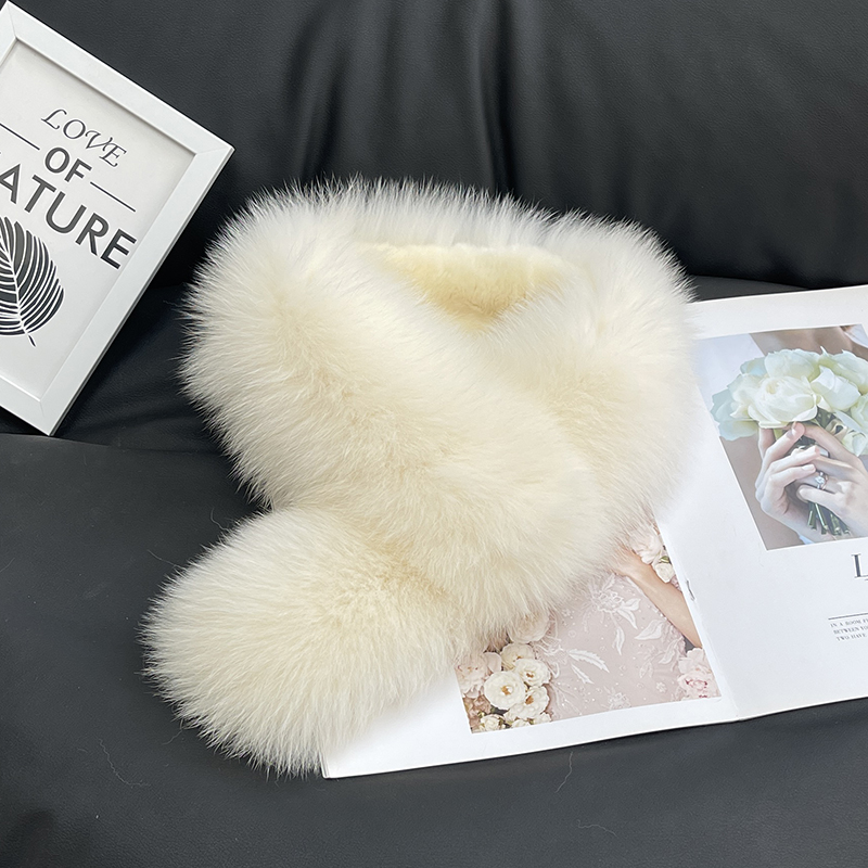 Off-white (clip style double-sided hair)