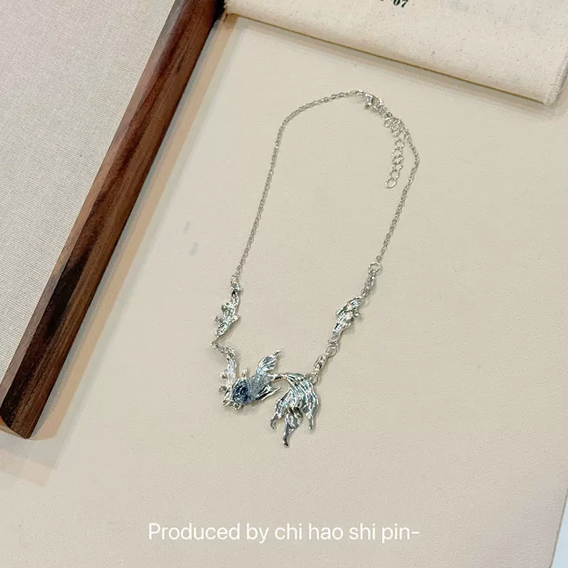 「深海之息」冷淡风渐变蓝色金鱼项链女小众独特设计感重工锁骨链