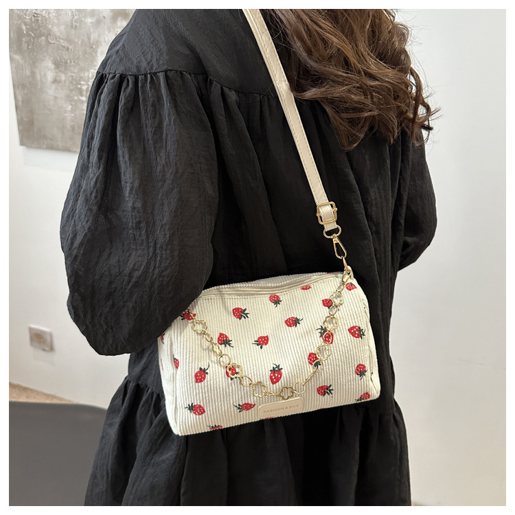 112g Weight Polyester Lining Material Zipper Closure Type Single Shoulder Strap Strap Type Pillow Shape Bag Bags Type Casual, Shopping Occasion Special Material Strawberry Pattern All Seasons Season Women's Gender Basic, Classic Style Style Cylindrical Shape Medium Size Women's Medium Special Strawberry Basic Classic Style Cylindrical Zipper Pillow Shape Bag 3