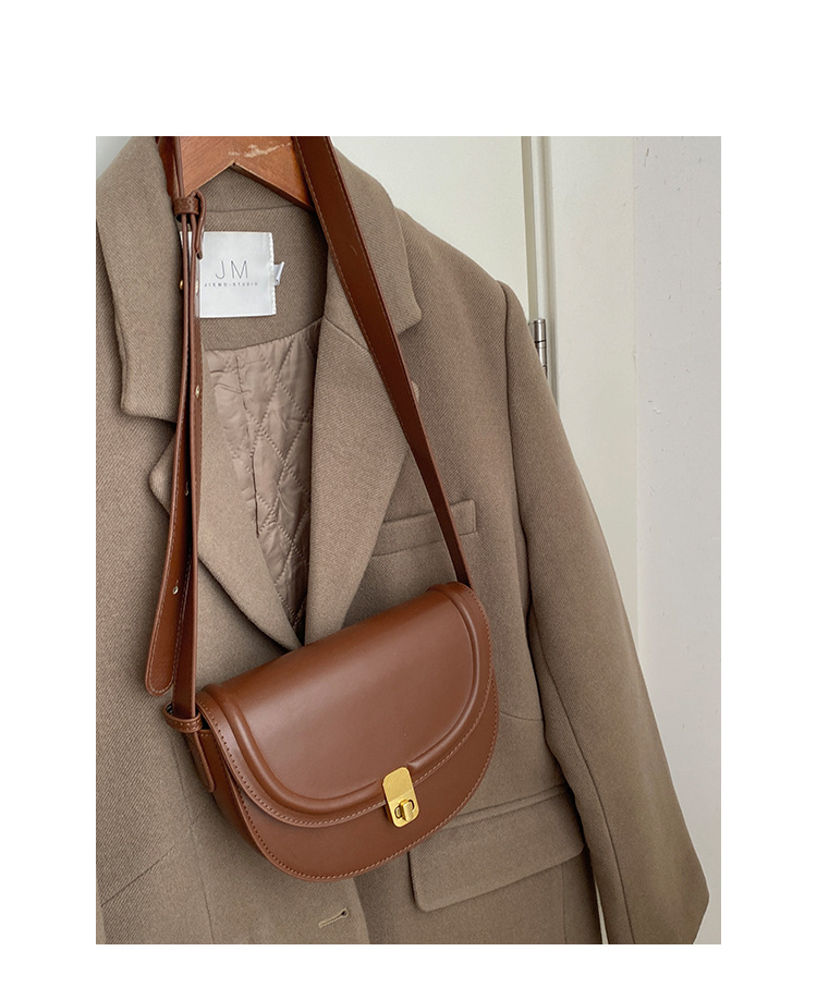 Retro Saddle Crossbody Bag For Women Textured Shoulder Handbag_voghion.com